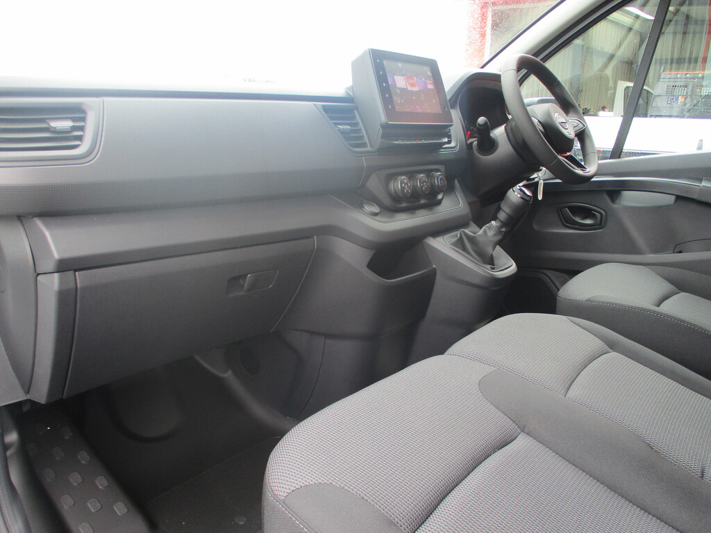 Nissan  Diesel  #14
