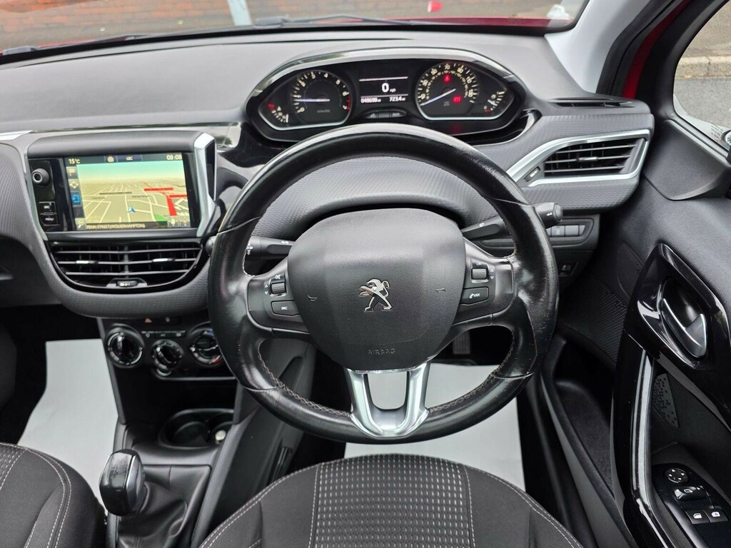 Peugeot 208 1.2 Puretech Allure Premium Euro 6 Ss 2016 FL66XGY Red #3