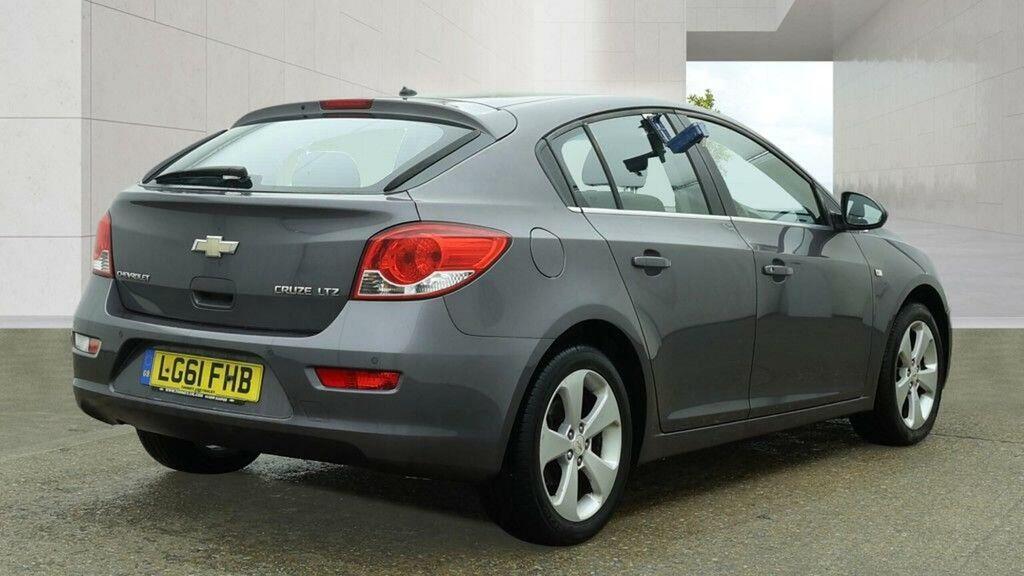 Chevrolet Cruze Ls Blue #8