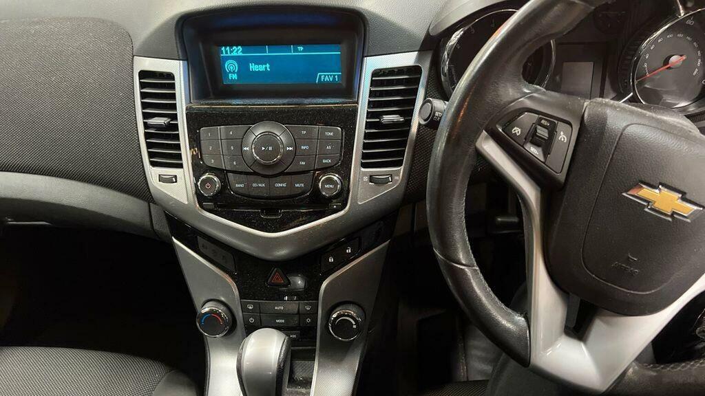 Chevrolet Cruze Ls Blue #9