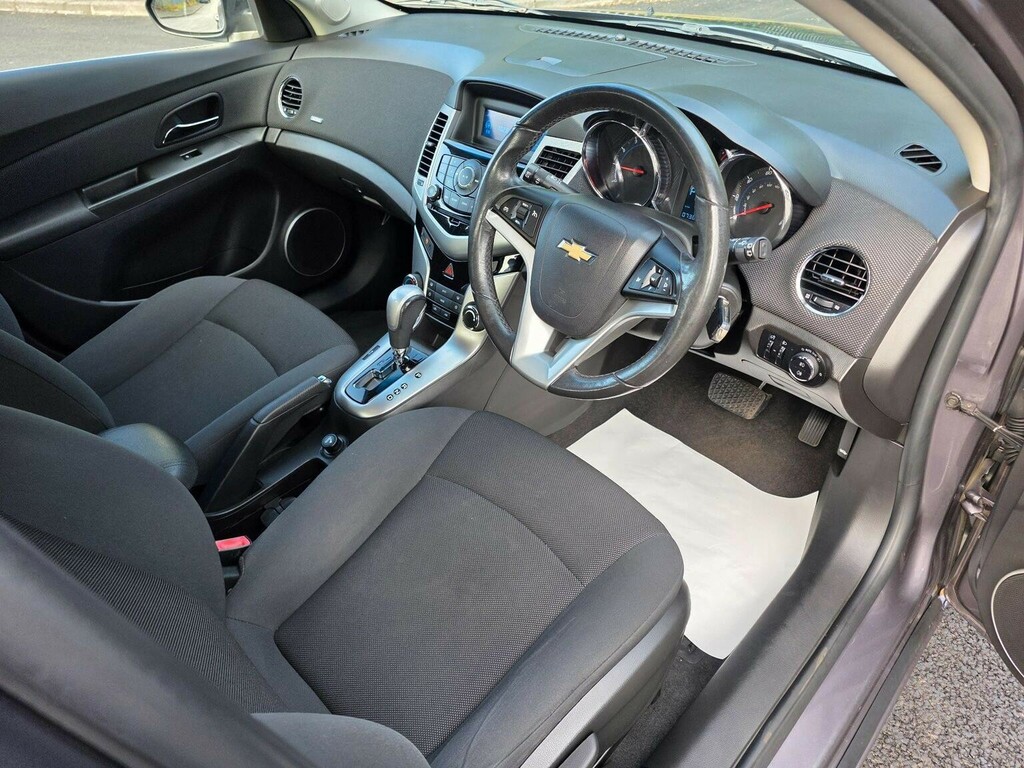 Chevrolet Cruze 1.8 Ltz Euro 5 2011 Grey #3