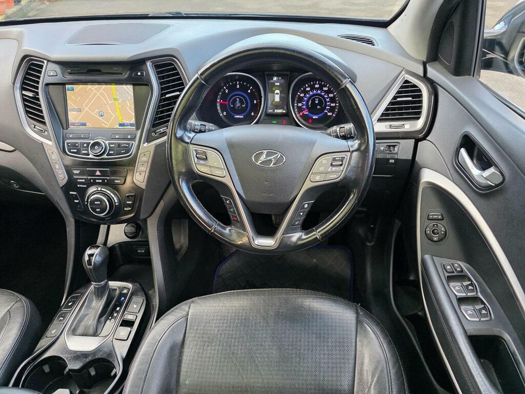 Hyundai Santa Fe 2.2 Crdi Premium Se 4Wd Euro 5 7 Seat Black #4