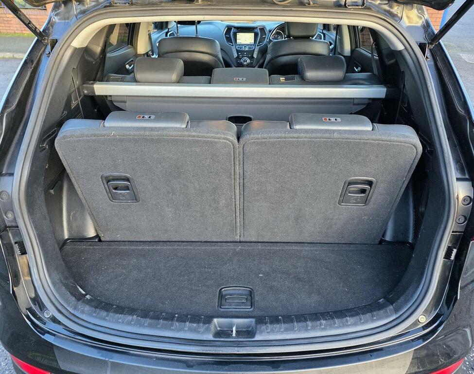 Hyundai Santa Fe Suv White #7