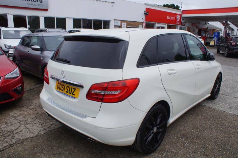 Mercedes-Benz B Class B180 Blueefficiency Sport - 2013 63 White