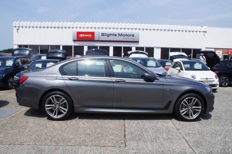 BMW 7 Series 740D Xdrive M Sport Grey #6