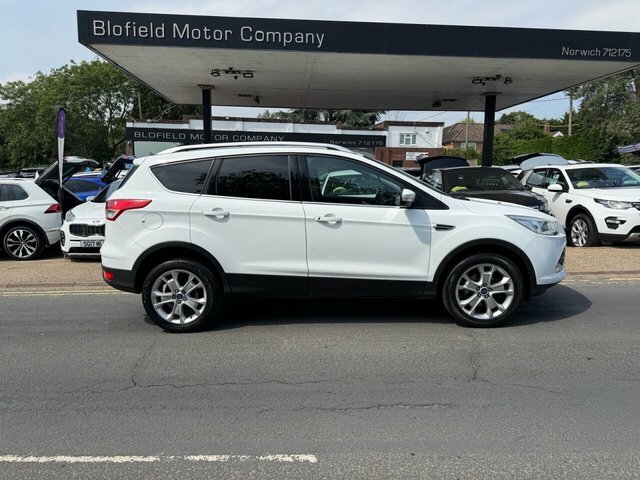 Ford Kuga 2.0 Tdci Zetec Suv 2Wd Euro 6 S GN16CWD White #3
