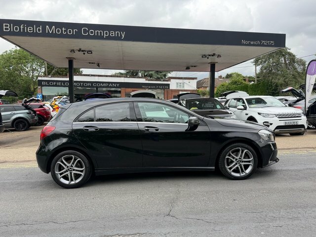 Mercedes-Benz A Class 1.6 A180 Sport Edition Hatchback GN18OFK Black #4