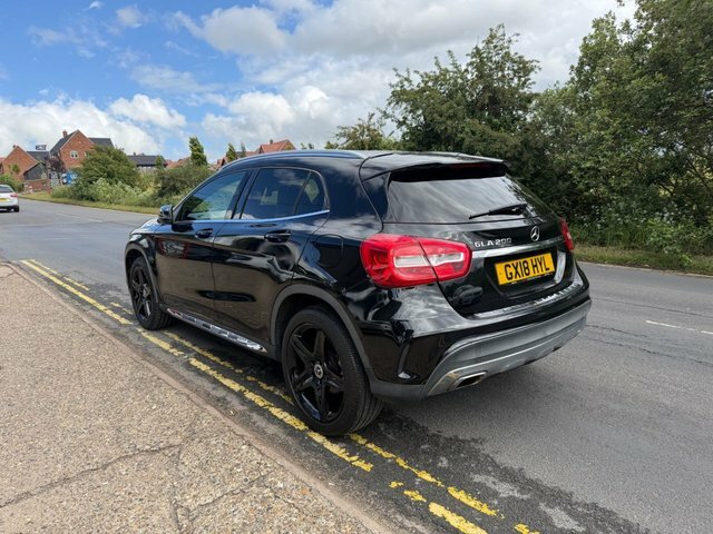 Mercedes-Benz GLA Class 1.6 Gla200 Amg Line Suv 7G-dct Euro 6 Black #6