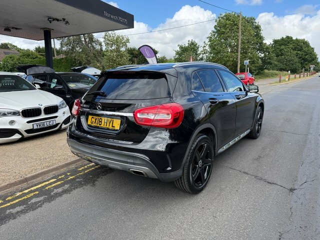 Mercedes-Benz GLA Class 1.6 Gla200 Amg Line Suv 7G-dct Euro 6 Black #4