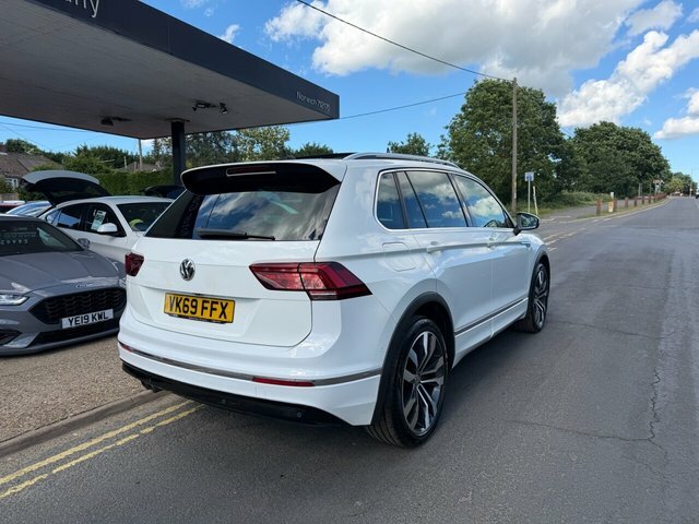 Volkswagen Tiguan 2.0 Tdi R-line Tech Suv Dsg 4Motion Eur VK69FFX White #5