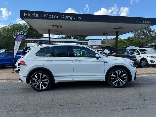 Volkswagen Tiguan 2.0 Tdi R-line Tech Suv Dsg 4Motion Eur VK69FFX White #4
