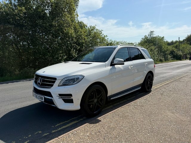 Mercedes-Benz M Class 3.0 Ml350 V6 Bluetec Amg Line Suv G-tro White