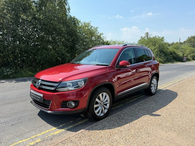 Volkswagen Tiguan 2.0 Tdi Bluemotion Tech Match Suv Manua Red