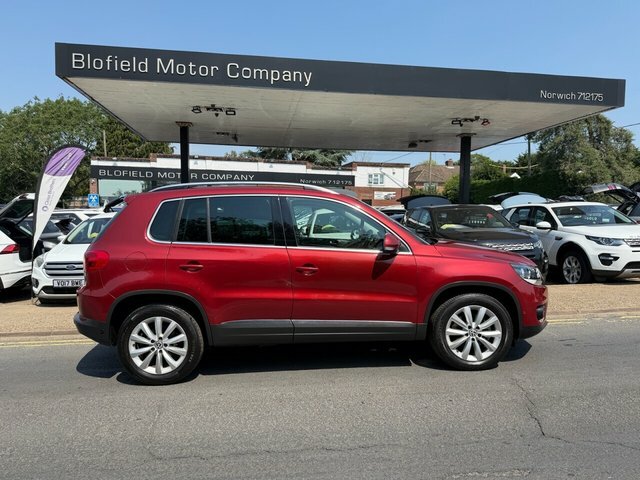 Volkswagen Tiguan 2.0 Tdi Bluemotion Tech Match Suv Manua Red #4