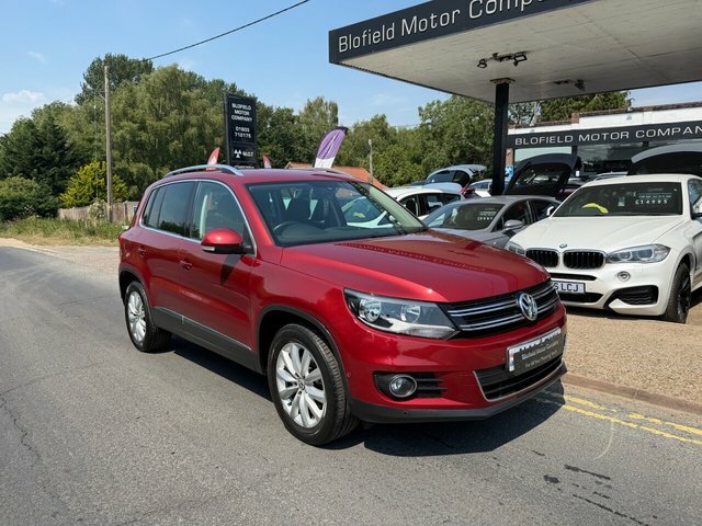 Volkswagen Tiguan 2.0 Tdi Bluemotion Tech Match Suv Manua Red #3