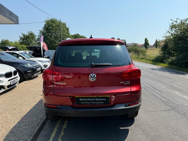 Volkswagen Tiguan 2.0 Tdi Bluemotion Tech Match Suv Manua Red #6