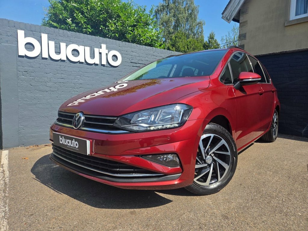 Volkswagen Golf SV 1.5L Match Red #3