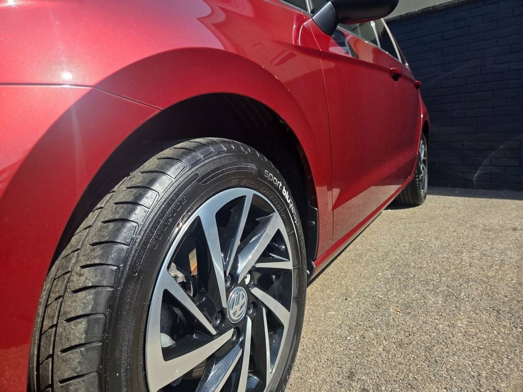Volkswagen Golf SV 1.5L Match Red #6