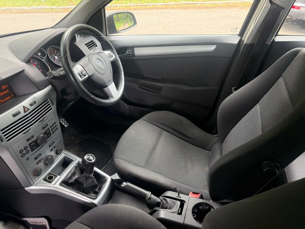Vauxhall Astra 1.4I 16V Active Red #18