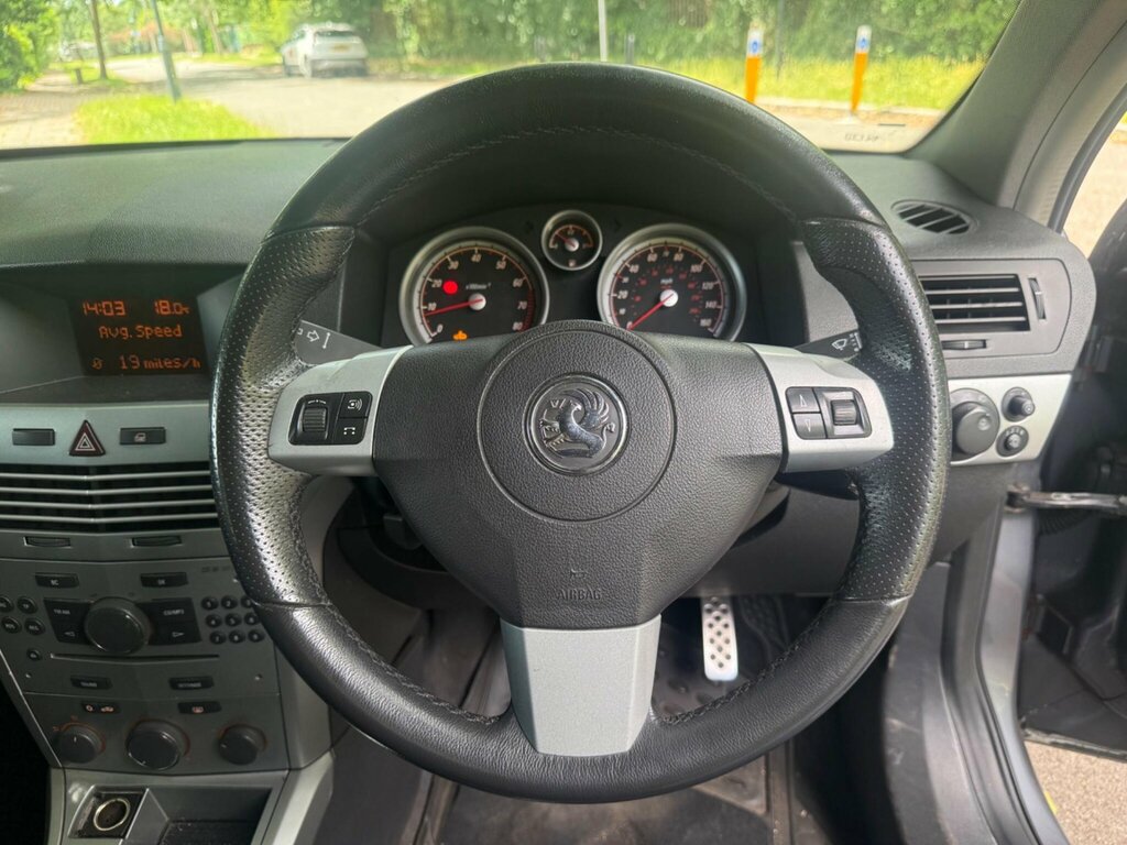 Vauxhall Astra 1.4I 16V Active Red #13