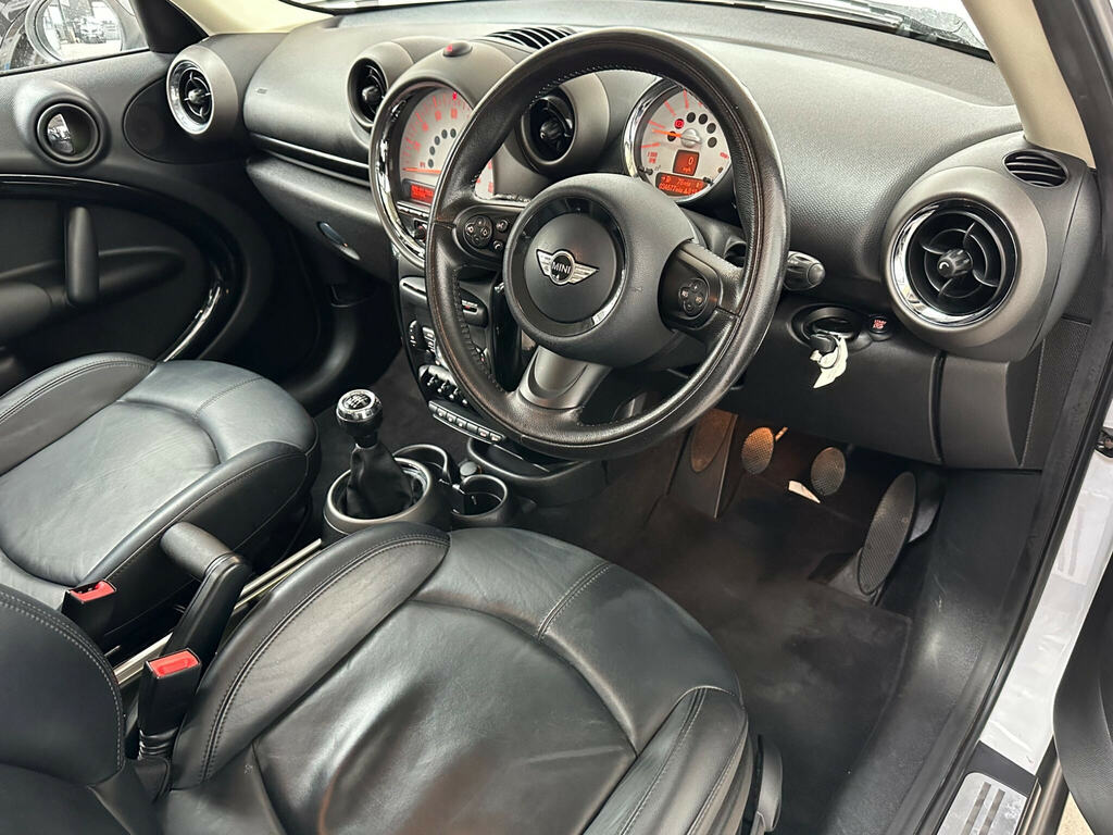 Mini Countryman 1.6 Cooper Suv Euro 5 Ss 122 White #3
