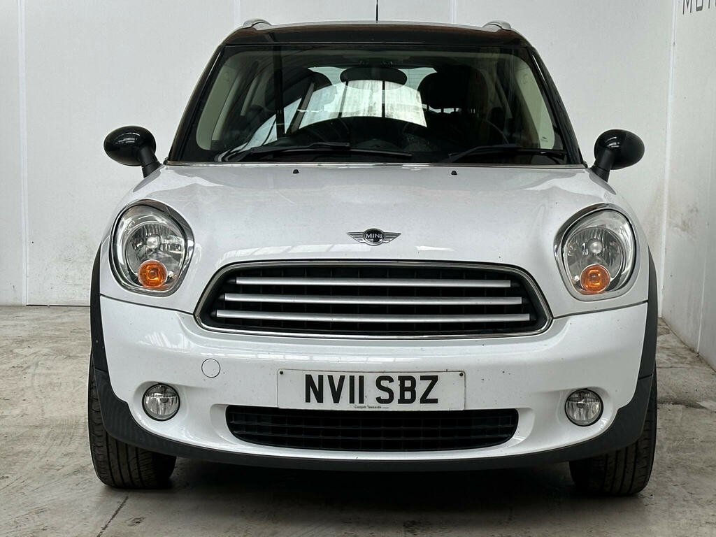 Mini Countryman 1.6 Cooper Suv Euro 5 Ss 122 White #2