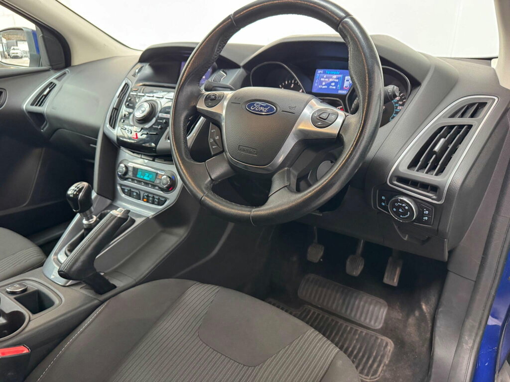 Ford Focus 1.6 Tdci Titanium Navigator Euro 5 Ss Blue #3