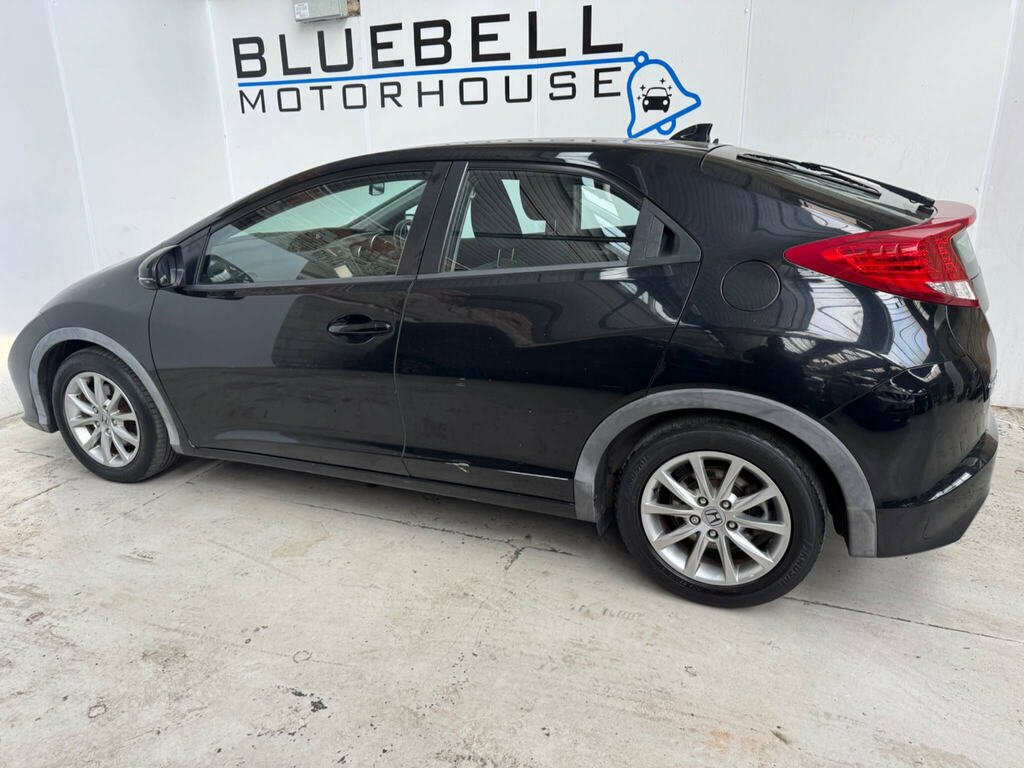Honda Civic 1.8 I-vtec Es-t Euro 5 Ss Black #6