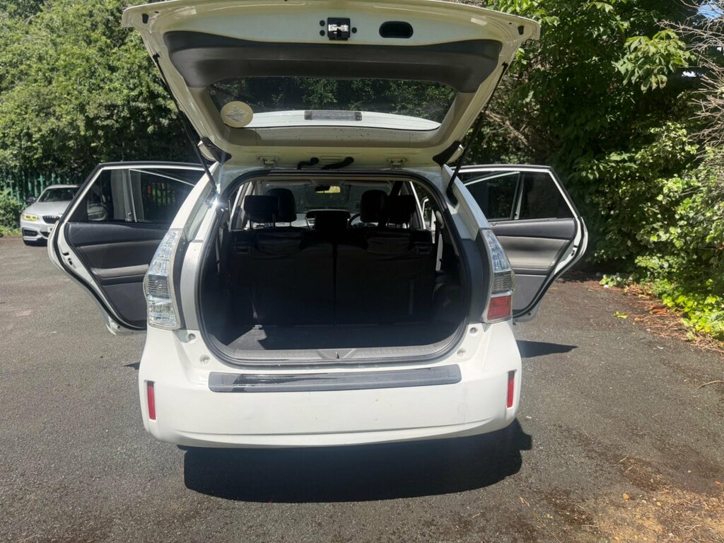 Toyota Prius+ 1.8 5dr Silver #33