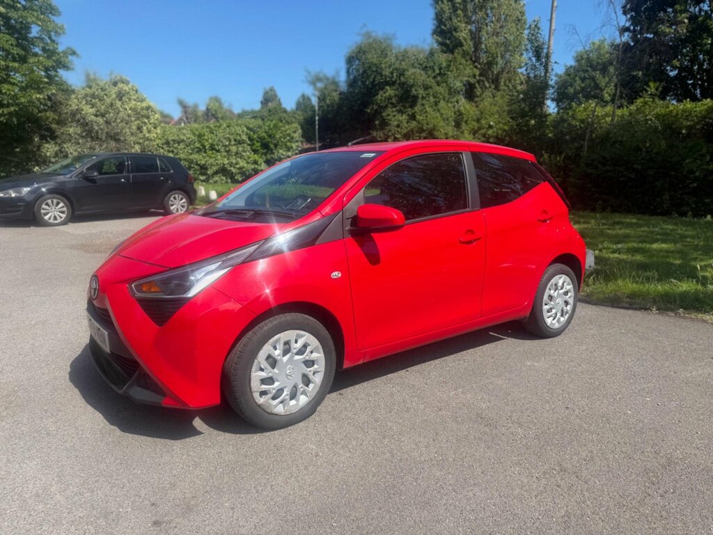 Toyota Aygo 1.0 Vvt-i X-play X-shift Euro 6 Red #6