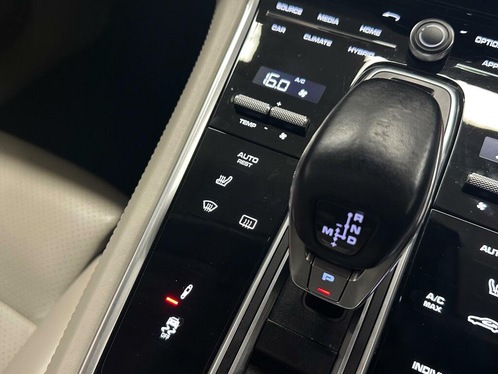 Porsche Panamera 2.9 V6 4 E-hybrid Pdk Black #40
