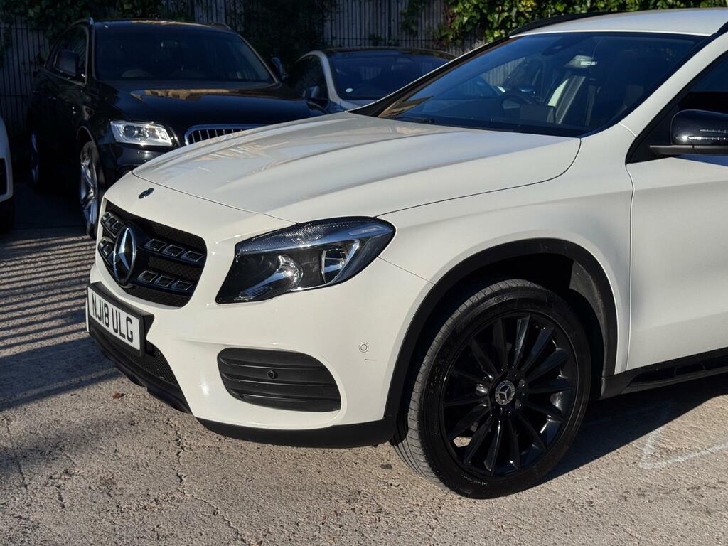 Mercedes-Benz GLA Class Amg Line White #4