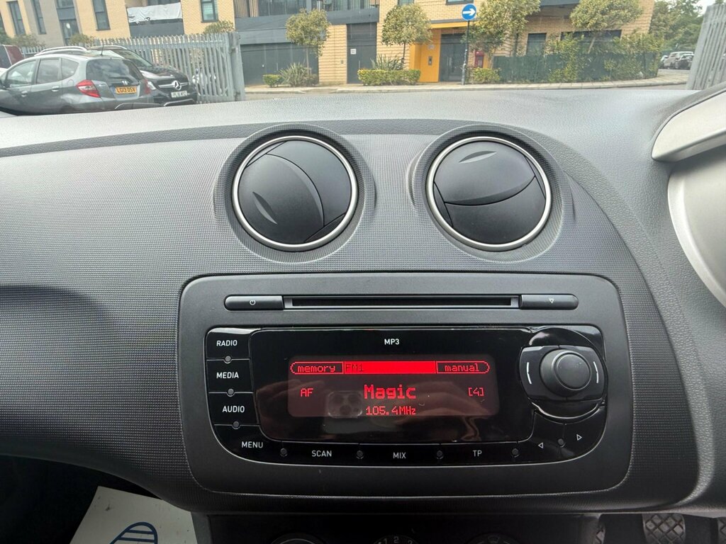 Seat Ibiza 1.4 Good Stuff 85 Bhp White #10