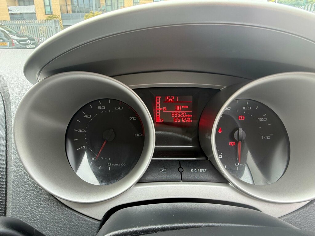 Seat Ibiza 1.4 Good Stuff 85 Bhp White #8
