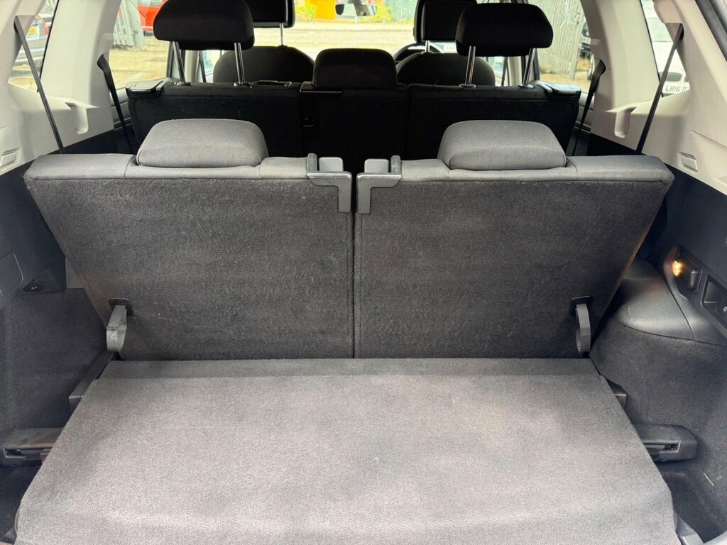 Volkswagen Tiguan 2.0 Tdi Se Nav Dsg 4Motion Euro 6 Ss SN19LGV White #5