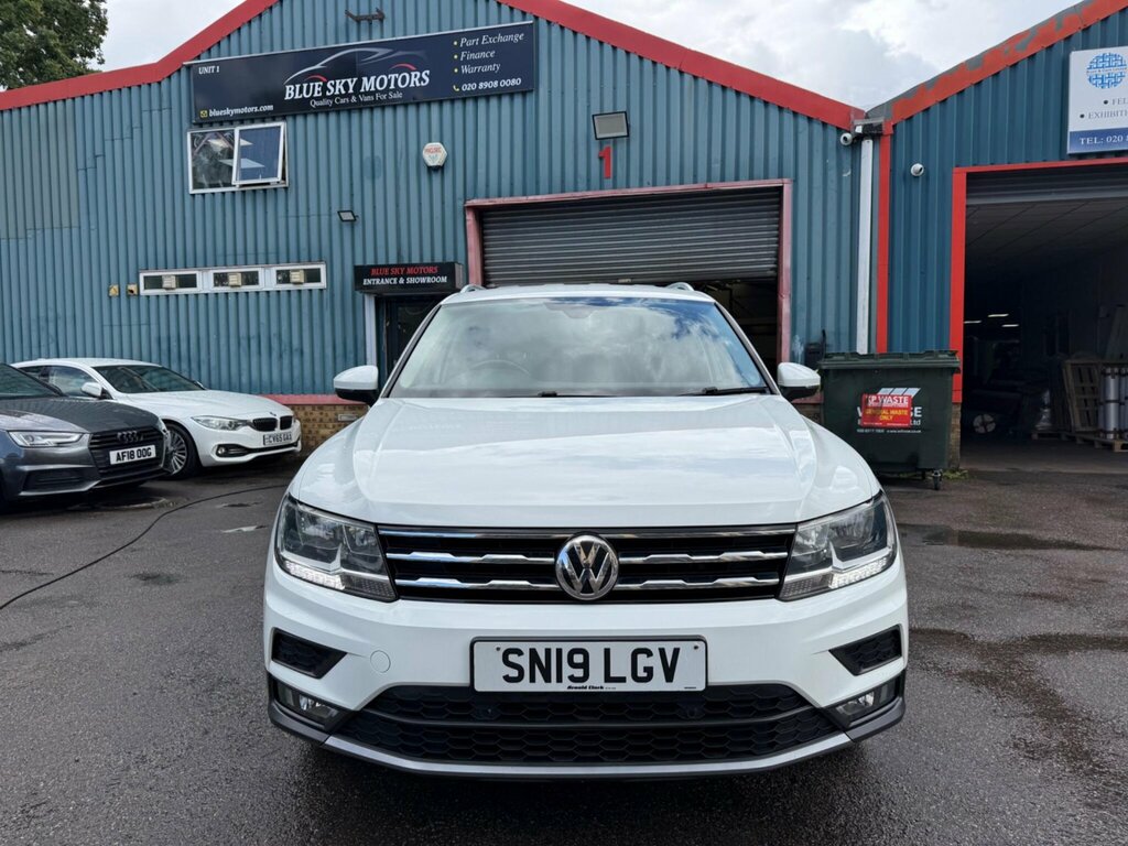 Volkswagen Tiguan 2.0 Tdi Se Nav Dsg 4Motion Euro 6 Ss SN19LGV White #2