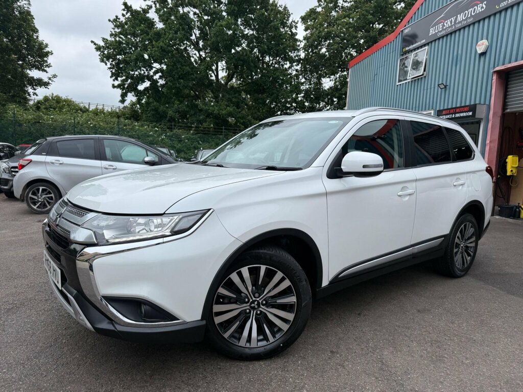 Mitsubishi Outlander 2.0 Mivec Juro Cvt 4Wd Euro 6 Ss White