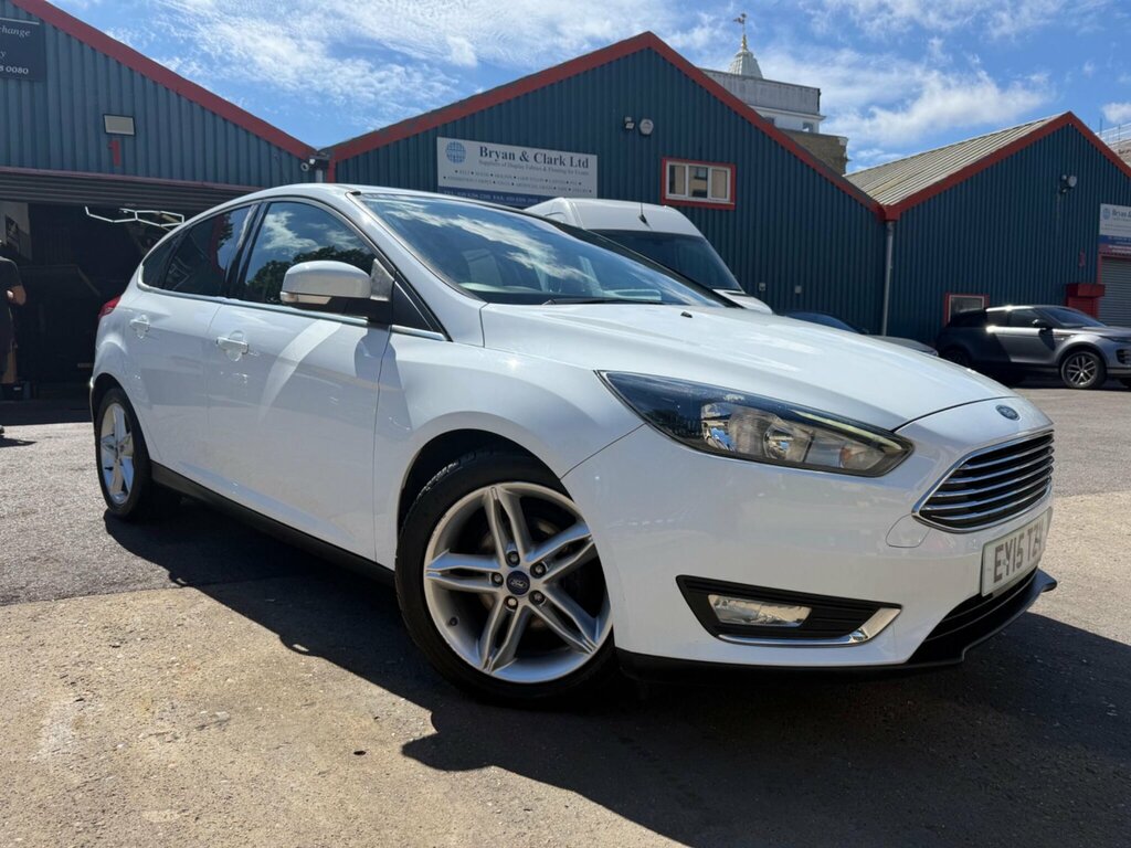 Ford Focus 1.0T Ecoboost Titanium Euro 6 Ss White #3