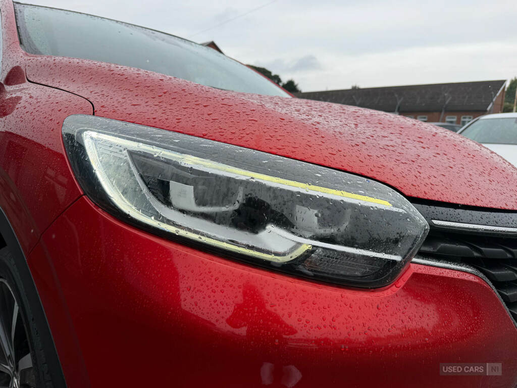 Renault Kadjar 1.6 Dci Signature Nav CU16UAK Red #3