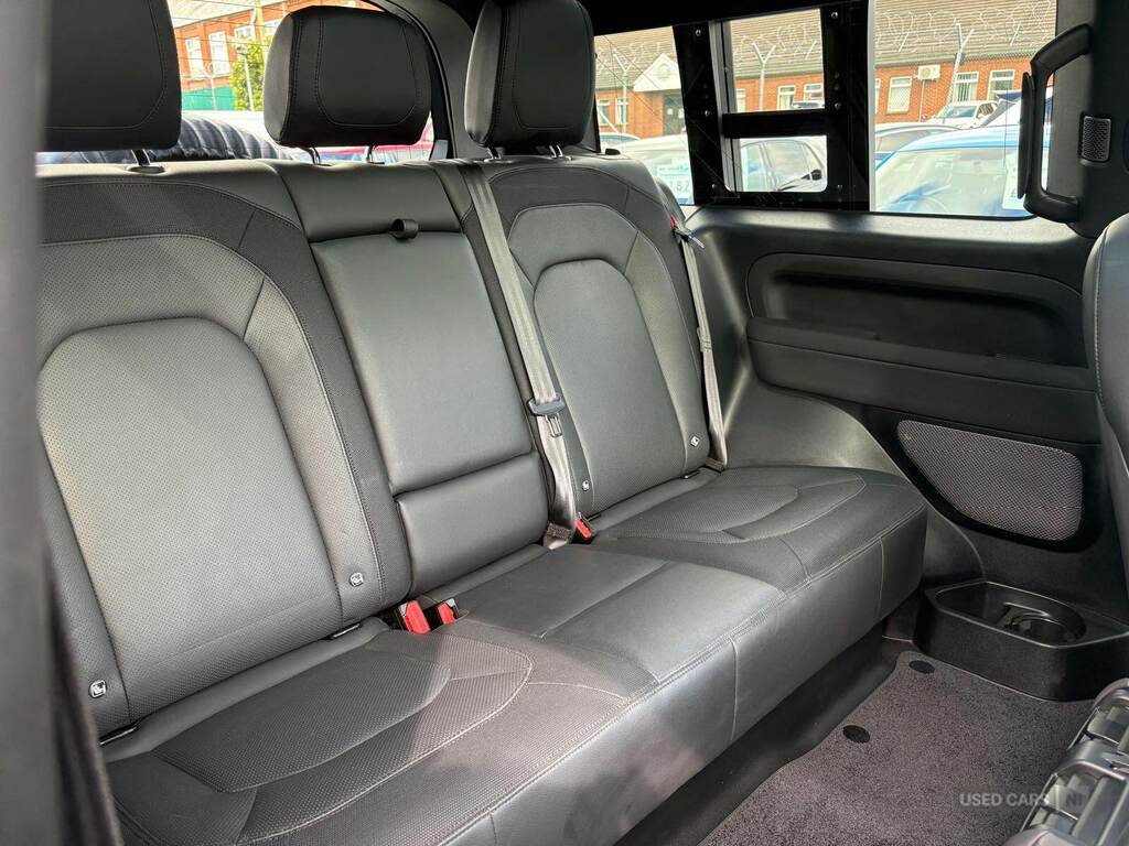Land Rover Defender 90 X-dynamic Se Black #14