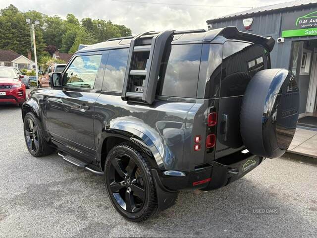 Land Rover Defender 90 X-dynamic Se Black #9