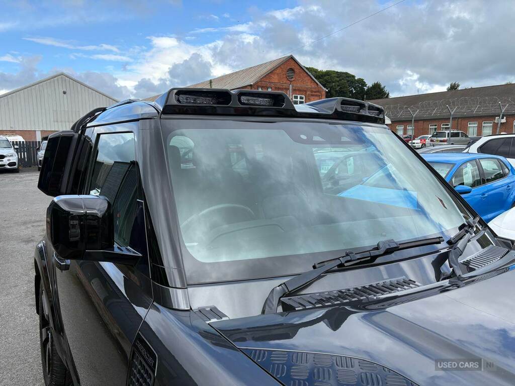 Land Rover Defender 90 3.0 D250 X-dynamic Se 90 Grey #4