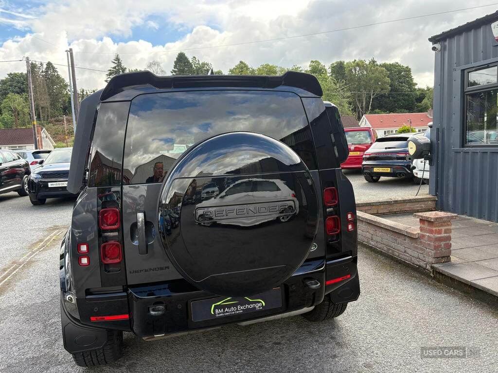 Land Rover Defender 90 X-dynamic Se Black #8