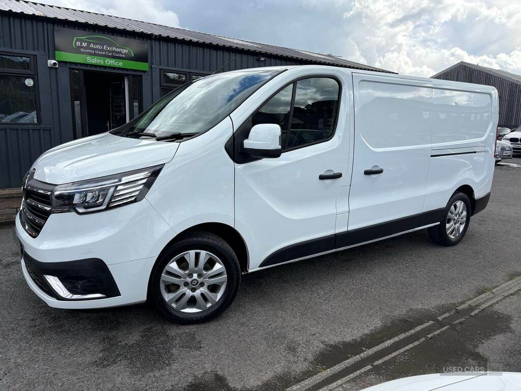 Renault Trafic Ll30 Blue Dci 150 Sport Van Edc White #4