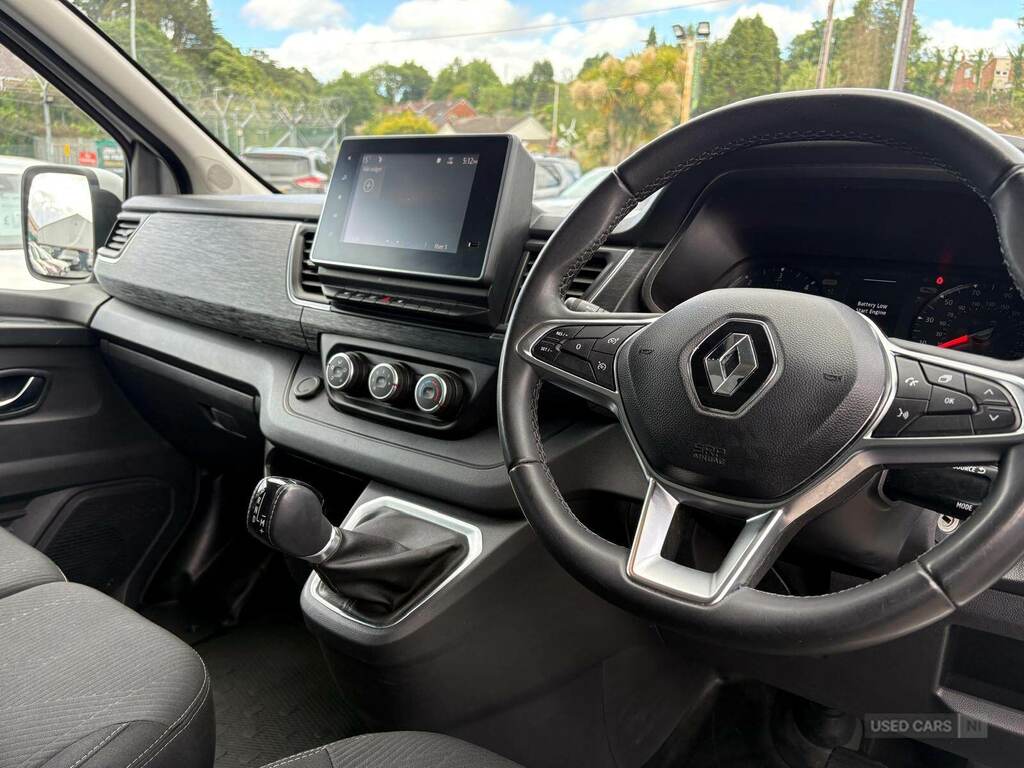 Renault Trafic Ll30 Blue Dci 150 Sport Van Edc White #6