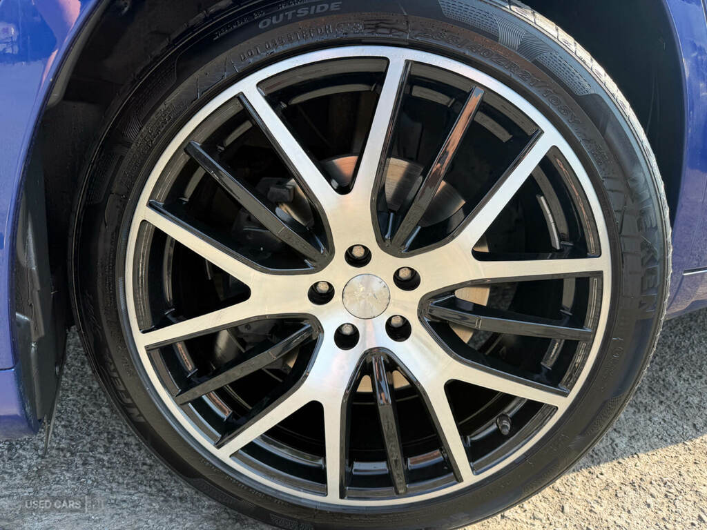 Maserati Levante V6d Granlusso Blue #2