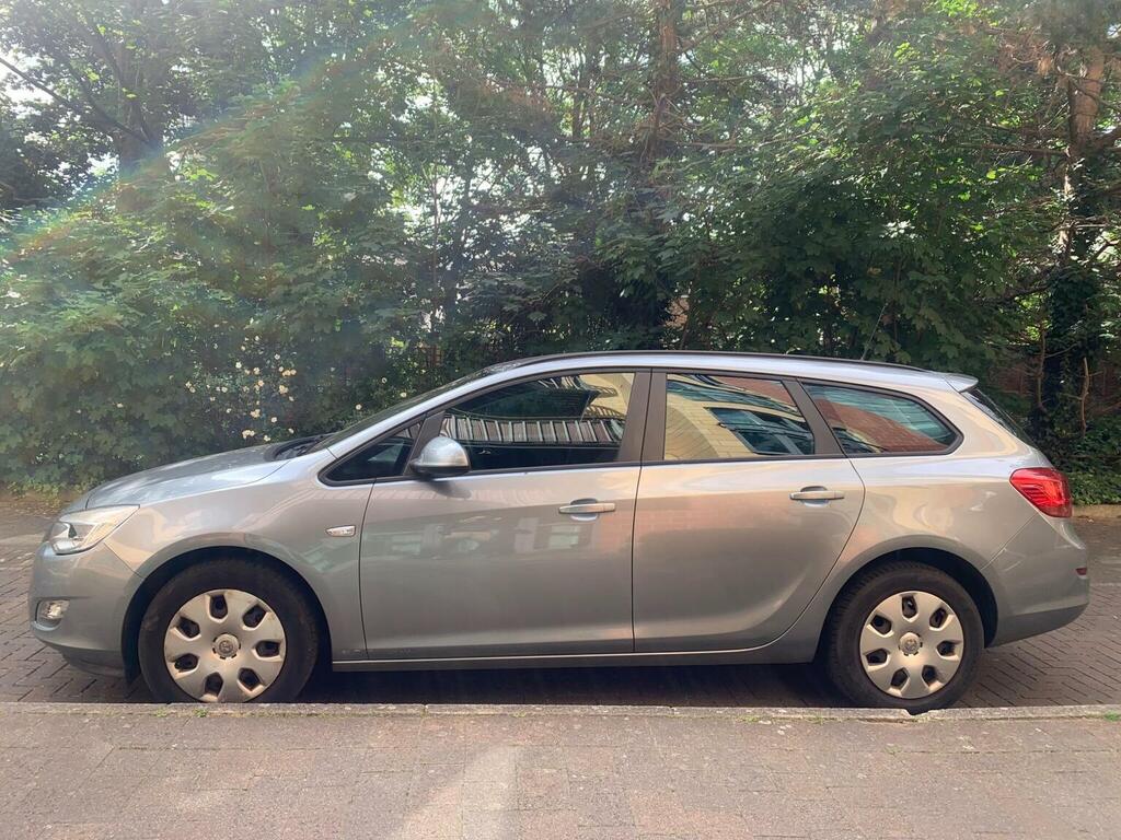 Vauxhall Astra 1.6 16V Exclusiv Sports Tourer Euro 5 20 Silver #4