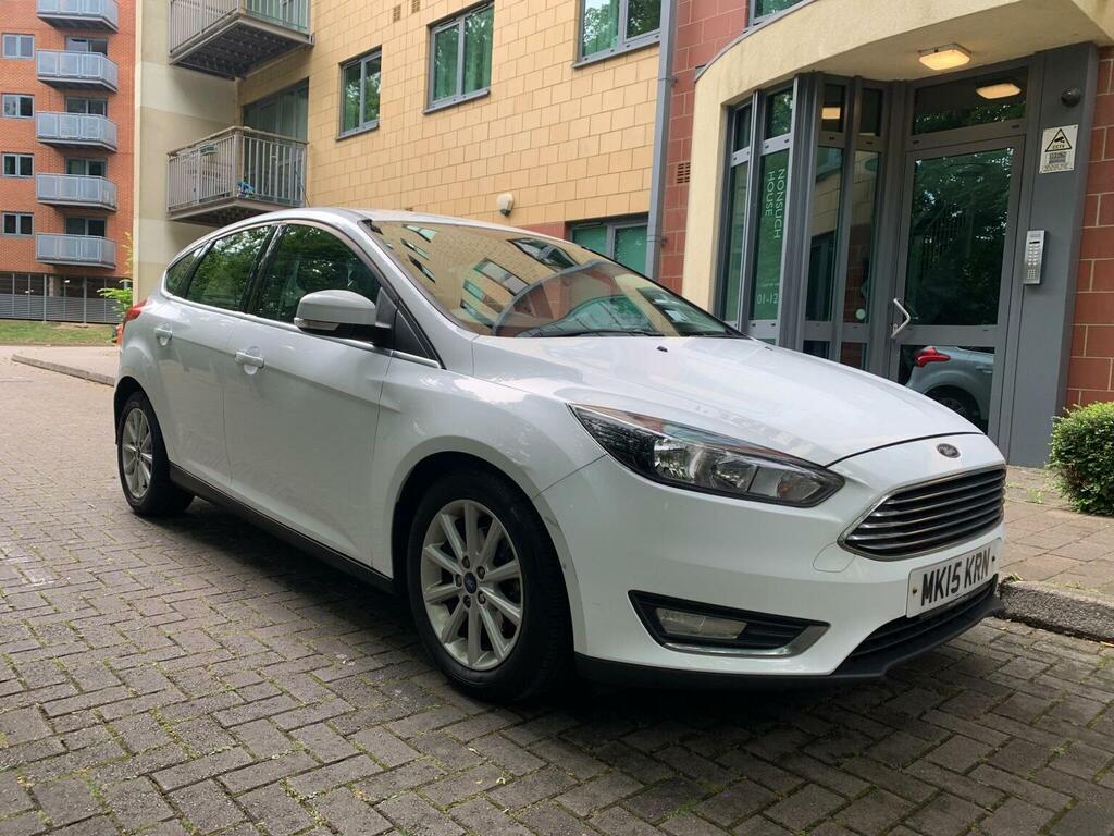 Ford Focus 1.0T Ecoboost Titanium Euro 6 Ss 201515 White