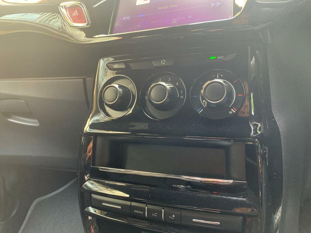 DS DS 3 Cabrio Puretech Dstyle Nav Ss White #18