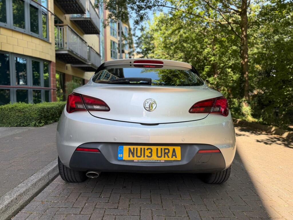 Vauxhall Astra GTC 1.4L Sport Black #8